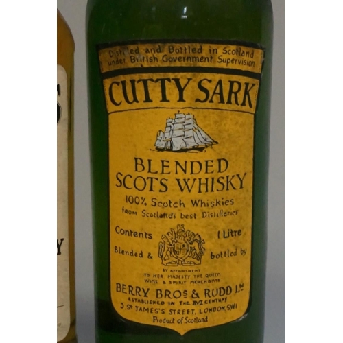 579 - A 75cl bottle of Teacher's blended whisky; together with a 1 litre bottle of Cutty Sark blended... 