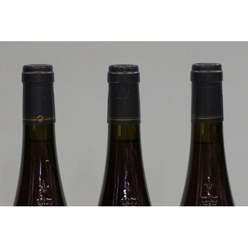 585 - Six 50cl bottles of Cote de Layon Selection Grains Nobles, 2001, P Delesvaux. (6)PLEASE NOTE: A... 