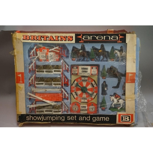 574 - Two vintage Britain's boxed equestrian sets, comprising: an 'Arena' show jumping set, No. 7580; and ... 