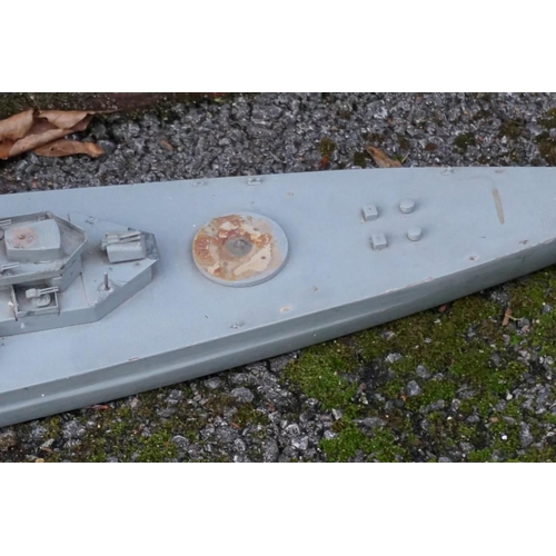 592 - A grey painted wood and metal model of a German Schlachtschiff or battleship, total length 115cm lon... 