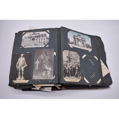 117 - POSTCARD ALBUM: substantial vintage album containing approx 465 postcards, many World War I period h... 