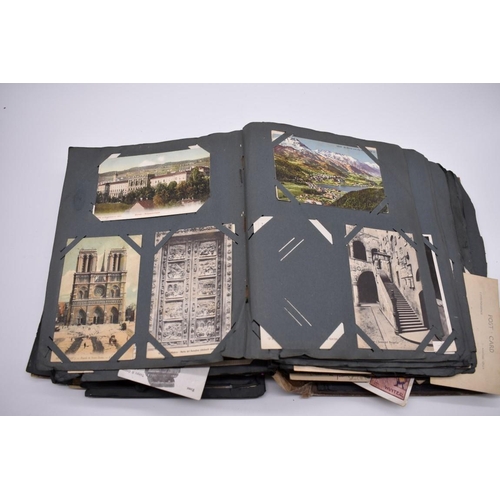 117 - POSTCARD ALBUM: substantial vintage album containing approx 465 postcards, many World War I period h... 