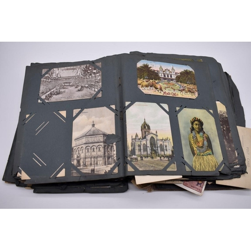 117 - POSTCARD ALBUM: substantial vintage album containing approx 465 postcards, many World War I period h... 