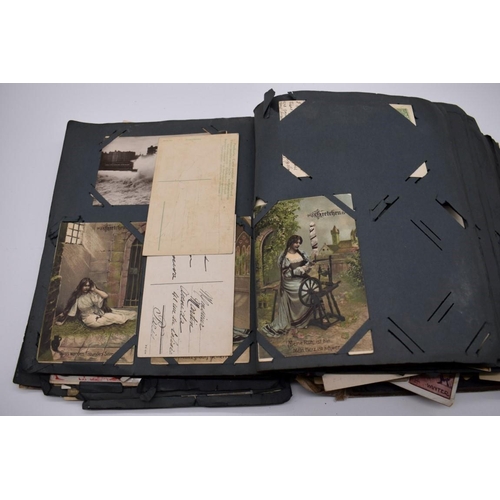 117 - POSTCARD ALBUM: substantial vintage album containing approx 465 postcards, many World War I period h... 