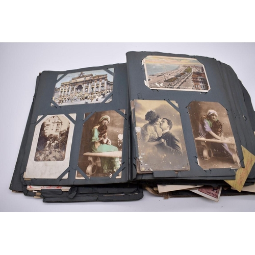 117 - POSTCARD ALBUM: substantial vintage album containing approx 465 postcards, many World War I period h... 