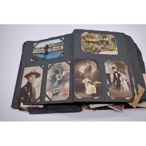 117 - POSTCARD ALBUM: substantial vintage album containing approx 465 postcards, many World War I period h... 