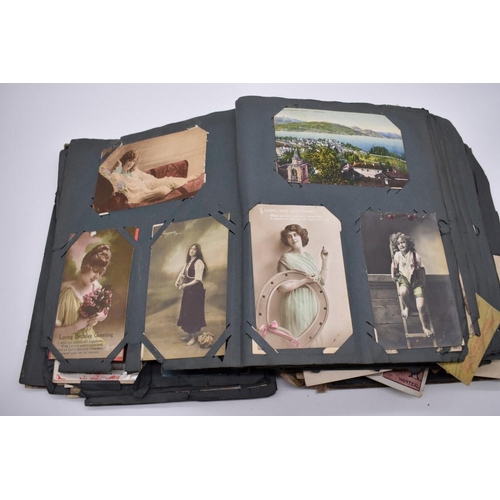 117 - POSTCARD ALBUM: substantial vintage album containing approx 465 postcards, many World War I period h... 