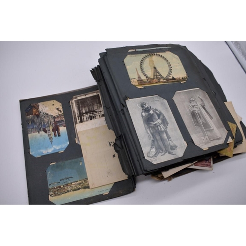 117 - POSTCARD ALBUM: substantial vintage album containing approx 465 postcards, many World War I period h... 