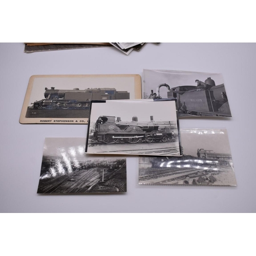 122 - RAILWAY PHOTOGRAPHY: collection of approx 38 photographs of railway subjects, Victorian to mode... 