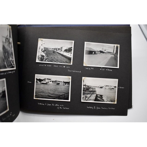 132 - PHOTOGRAPH ALBUMS: SINGAPORE: album of b&w snapshot photographs, family and military live Singap... 