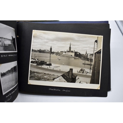 132 - PHOTOGRAPH ALBUMS: SINGAPORE: album of b&w snapshot photographs, family and military live Singap... 