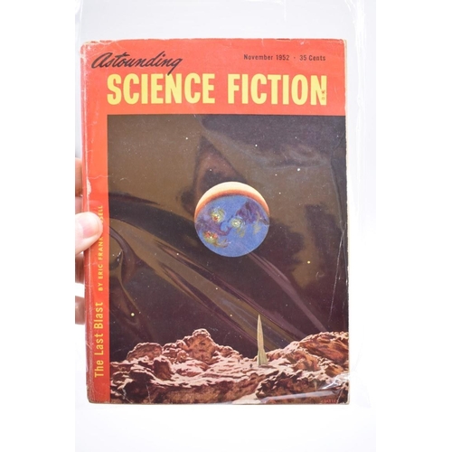 164 - ASTOUNDING SCIENCE FICTION: collection of 19 issues, 1948-1960, printed wrappers with some wear. (19... 