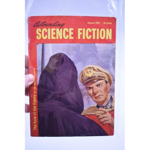 164 - ASTOUNDING SCIENCE FICTION: collection of 19 issues, 1948-1960, printed wrappers with some wear. (19... 