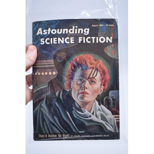 164 - ASTOUNDING SCIENCE FICTION: collection of 19 issues, 1948-1960, printed wrappers with some wear. (19... 