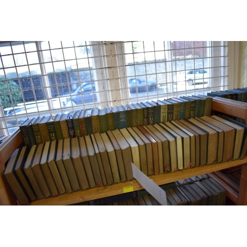 207 - OXFORD WORLDS CLASSICS: a very large collection of over 1500 volumes over 28 shelves, mixed ser... 