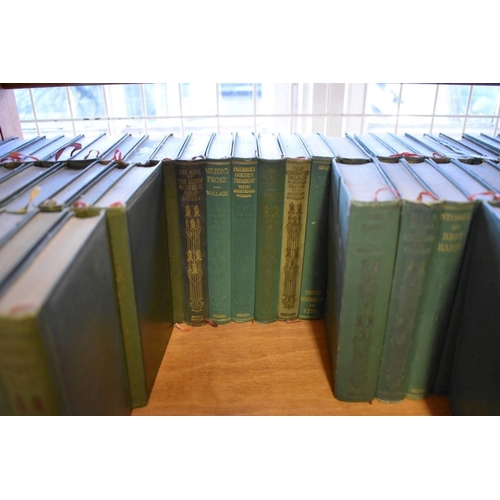 207 - OXFORD WORLDS CLASSICS: a very large collection of over 1500 volumes over 28 shelves, mixed ser... 