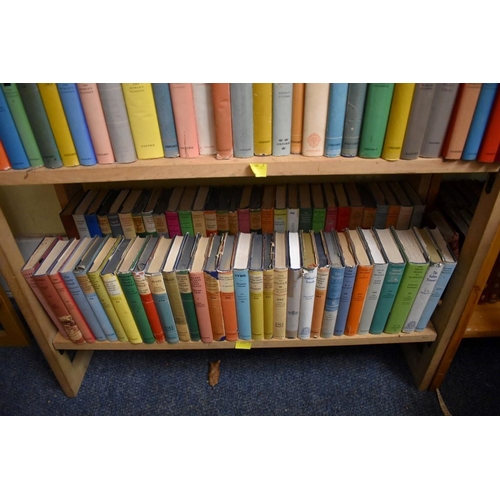 207 - OXFORD WORLDS CLASSICS: a very large collection of over 1500 volumes over 28 shelves, mixed ser... 