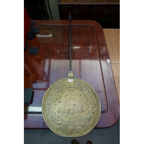 1118 - An 18th century brass and steel warming pan. 