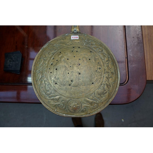 1118 - An 18th century brass and steel warming pan. 