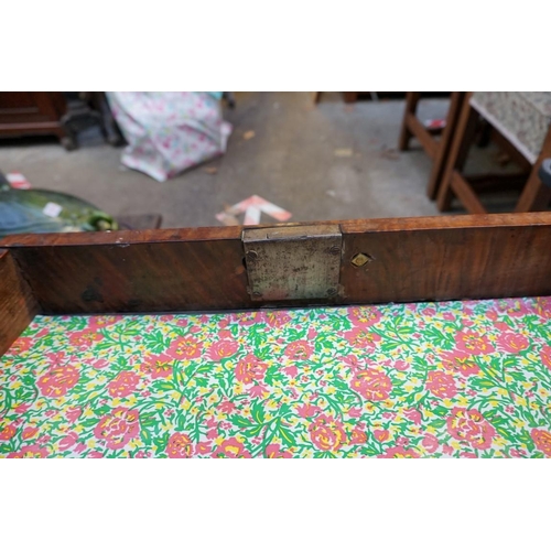 1161 - A small 18th century mahogany and fruitwood single drawer side table, 61cm wide.