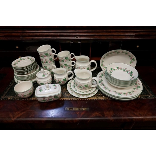 1188a - A Royal Doulton 'Tiverton' pattern part tea service.