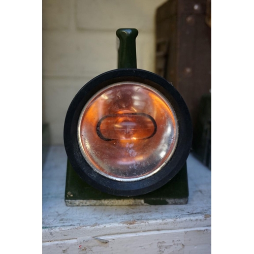 1216 - Railwayana: a pair of vintage Bardic Systems Ltd signalling lamps, each with broad arrow mark; toget... 