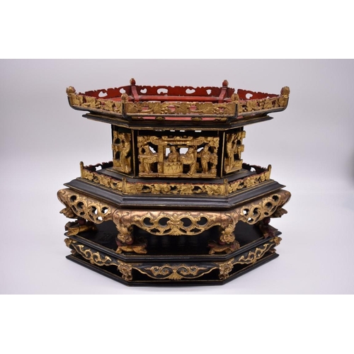 1246 - A Chinese gilt lacquered altar box, cover and stand, late Qing, 34.5cm.