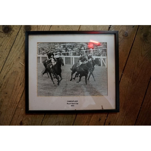 1275 - Horse Racing Interest: a large collection of professional photographs, many annotated on mounts. (30... 