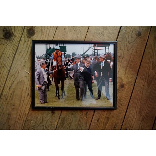 1275 - Horse Racing Interest: a large collection of professional photographs, many annotated on mounts. (30... 