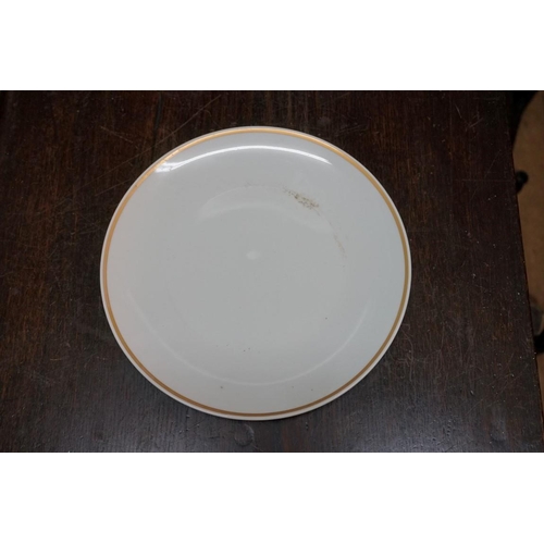 1308 - Pan Am: a set of sixteen porcelain plates, designed for Pan Am by Bauscher Weiden; together with a c... 