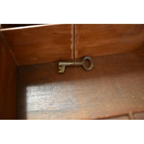 1458 - A good George III figured mahogany serpentine fronted chest of drawers, the frieze drawer with a bru... 