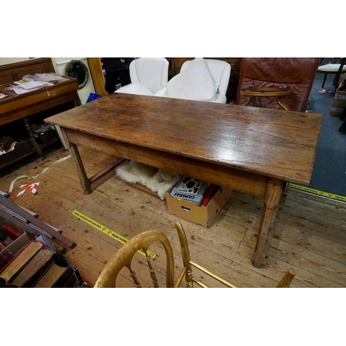 1463 - A 19th century French chestnut and oak farmhouse table, with a lateral drawer and another drawer to ... 