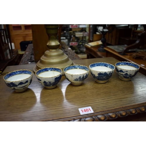 1580 - A small collection of Worcester first period teawares; together with a Chinese blue and white teapot... 