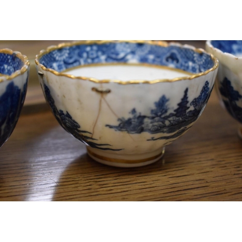 1580 - A small collection of Worcester first period teawares; together with a Chinese blue and white teapot... 