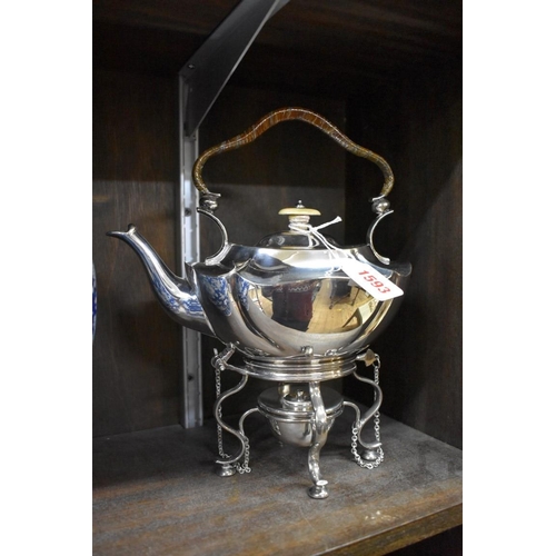 1593 - An electroplated tea kettle on burner stand, by J Sherwood & Sons, Birmingham, height including ... 