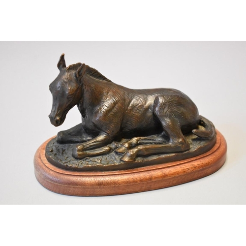 1618 - A bronze racehorse, inscribed 'Mehl-Mülhens-Rennen 1991', 22cm wide; together with another bron... 