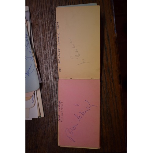 138 - SPORT, AUTOGRAPHS: small format autograph album, mid-20thc, contents full with various autograp... 