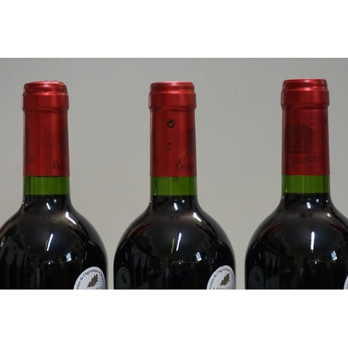 116 - Six 75cl bottles of Chateau Segonzac Cuvee Vielles Vignes, 2000, Cotes de Blaye. (6)... 