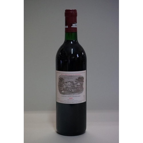 131 - A 75cl bottle of Chateau Lafite Rothschild, 1989, Pauillac.