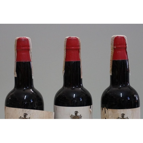 61 - Three half bottles of 1830 Viejo Oloroso sherry, Antonio de la Riva. (3)