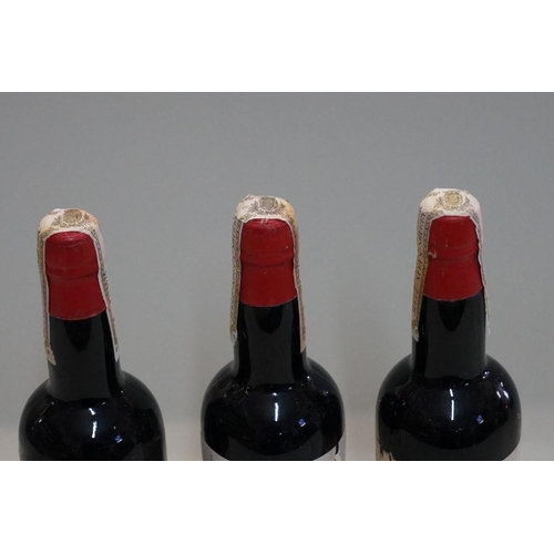 61 - Three half bottles of 1830 Viejo Oloroso sherry, Antonio de la Riva. (3)