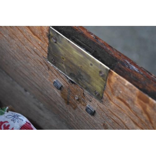 1071 - An old oak sideboard, 122cm wide x 51cm deep x 81cm high.Collection of this lot is strictly by appoi... 