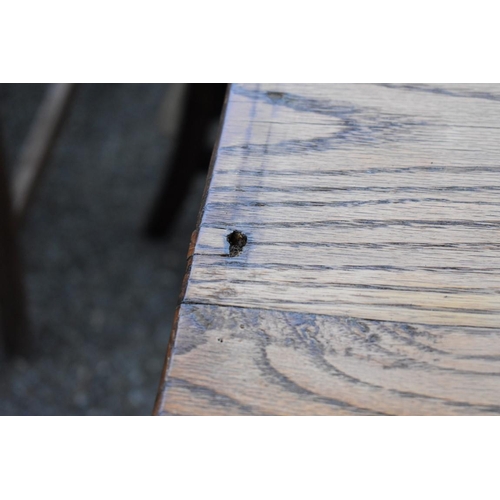 1071 - An old oak sideboard, 122cm wide x 51cm deep x 81cm high.Collection of this lot is strictly by appoi... 