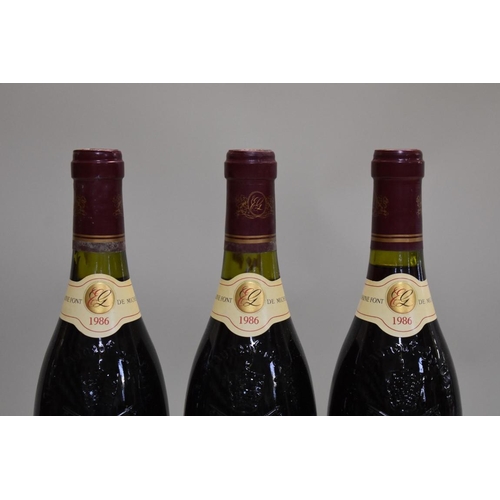 540 - Three 75cl bottles of Chateauneuf du Pape Font de Michelle, 1986, Domaine Gonnet. (3)... 