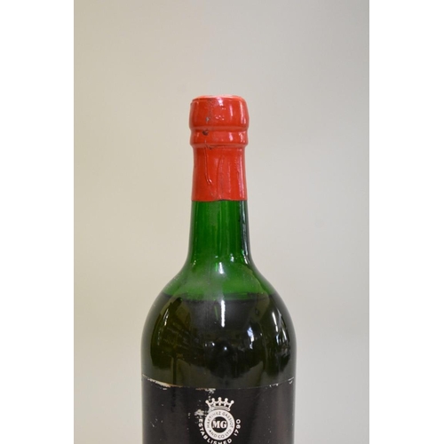 569 - A bottle of Martinez 1967 vintage port. 