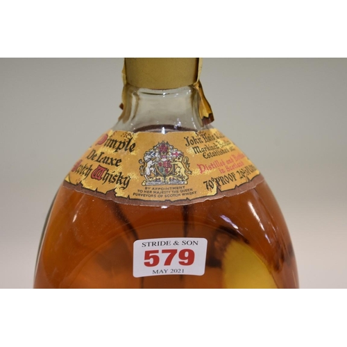 579 - A 26 2/3 fl.oz. bottle of Haig's Dimple whisky, 1960s bottling.