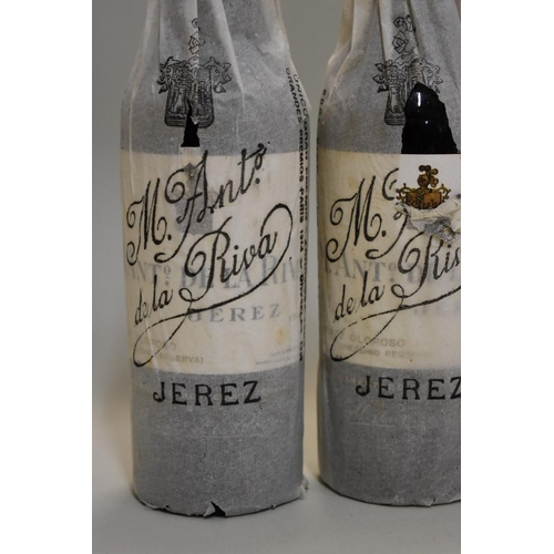 601 - Three half bottles of Oloroso Viejisimo Sherry, Antonio de la Riva, 1940s bottling. (3)... 