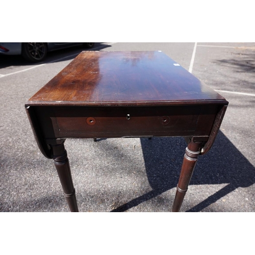 1004 - A 19th century mahogany pembroke table, 70cm high x 79cm wide. 