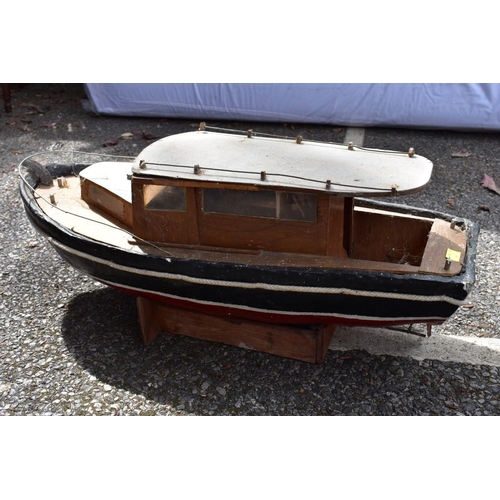 1057 - Two old pond yachts. Collection of this lot is strictly by appointment on Saturday 26th June between... 