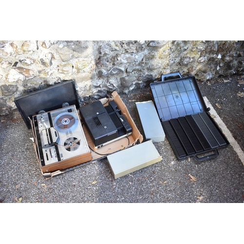 1096 - A Grundig 7k 146 reel to reel tape recorder; together with a Kindemann projector. Collection of this... 